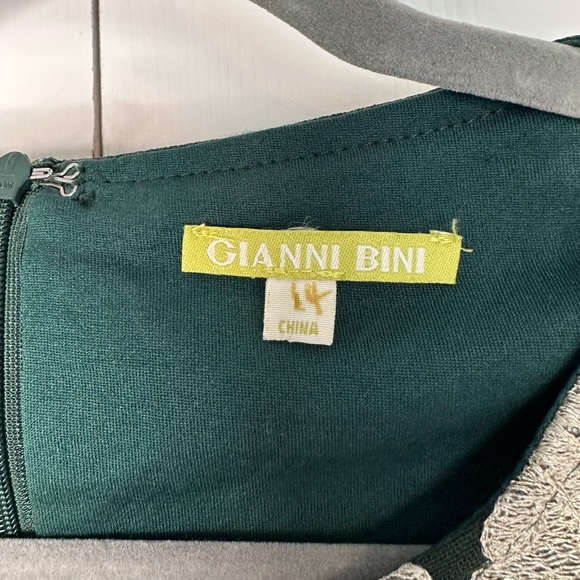 Dark Green and Gold Gianni Bini Short Vintage Formal Event Dress - Picture 3 of 3